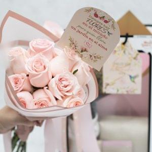 RAMO DE ROSAS